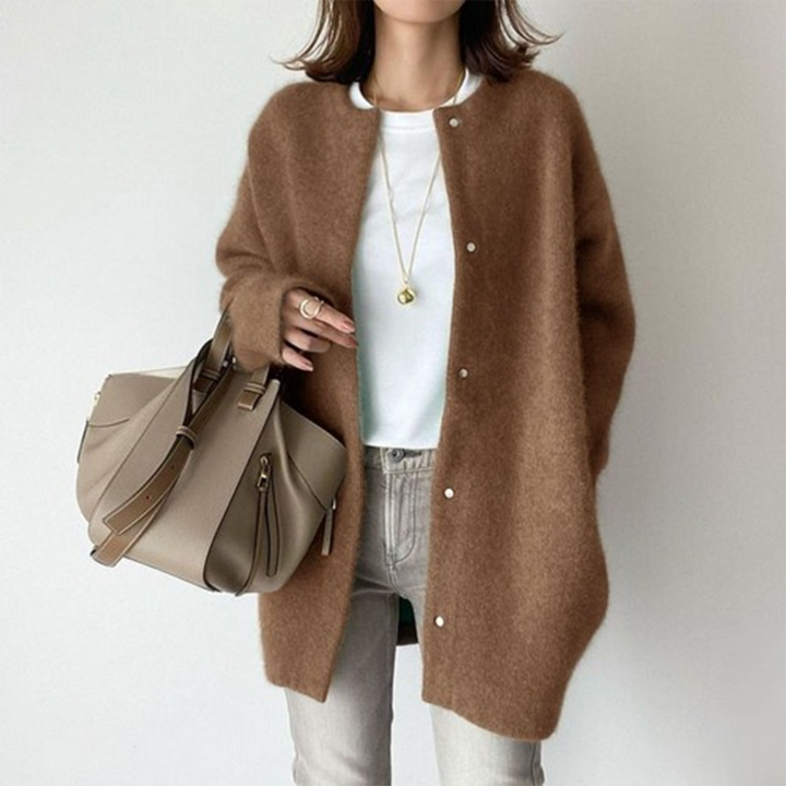 Chloé™ - Luxurious Cashmere Cardigan