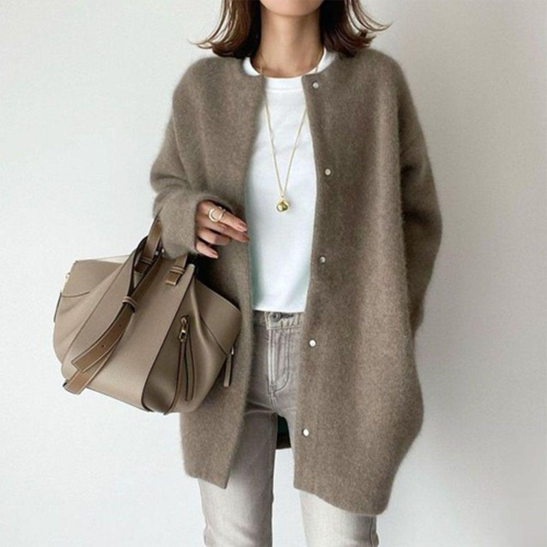 Chloé™ - Luxurious Cashmere Cardigan