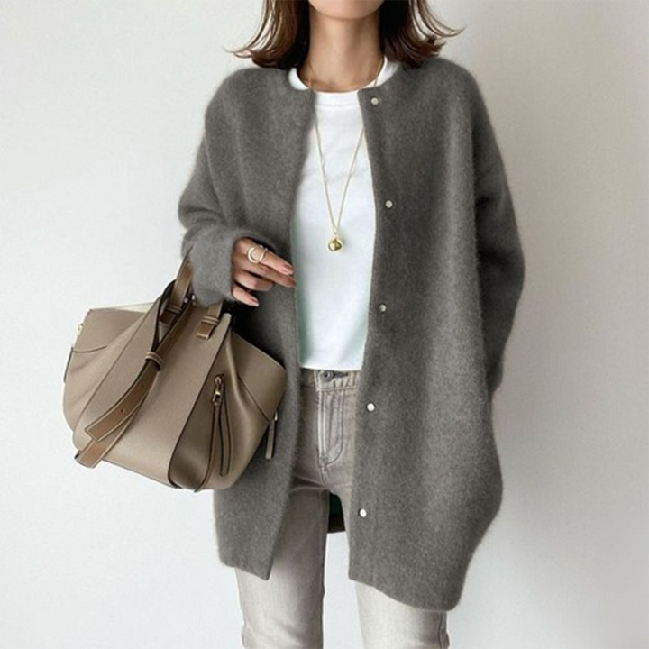 Chloé™ - Luxurious Cashmere Cardigan