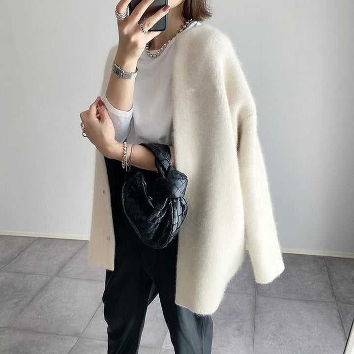 Chloé™ - Luxurious Cashmere Cardigan